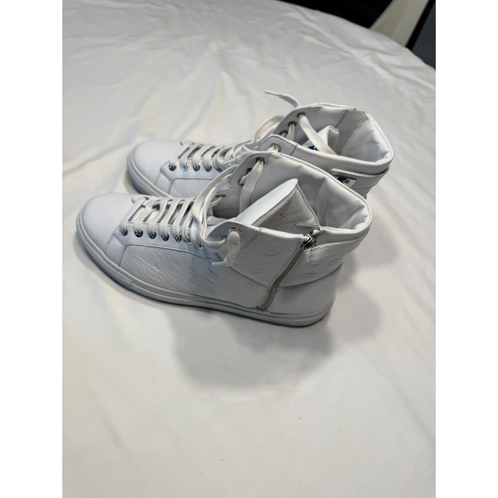 Size 8.5 - MCM Turnlock Embossed Logo High Gray - Picture 4 of 7